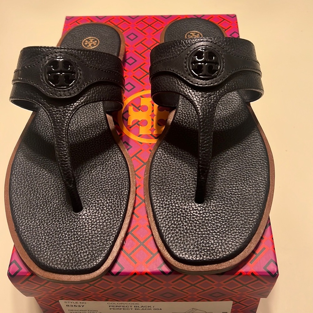 ⚡️SALE⚡️ Tory Burch Black Thong Welt Tumbled Leather Sandals